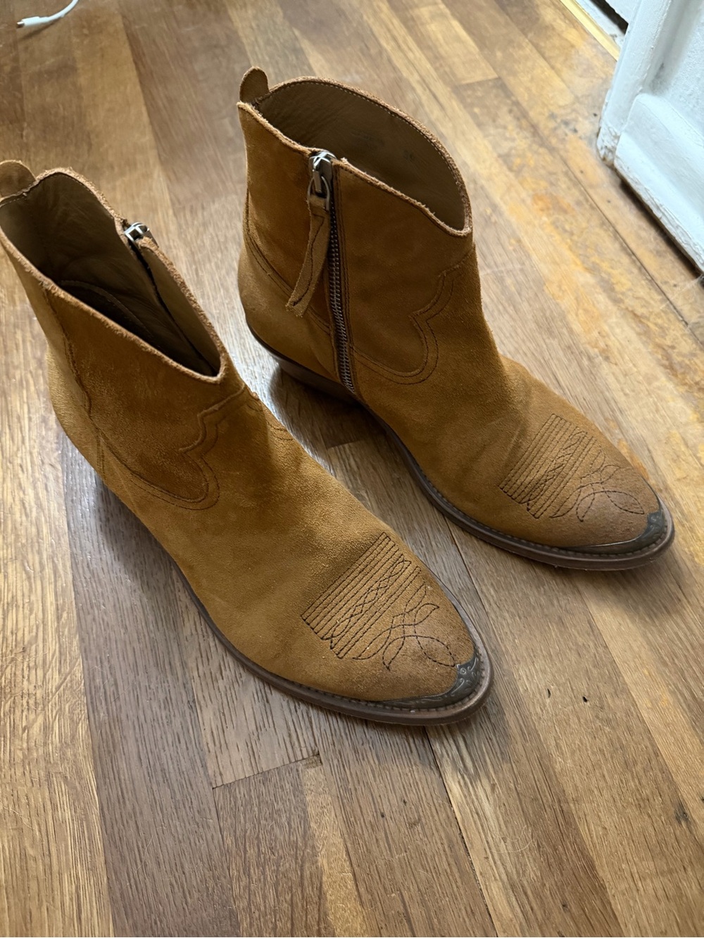 Golden Goose Young Boots Western Cowboy Ankle Booties Cognac Suede w/ Box 39